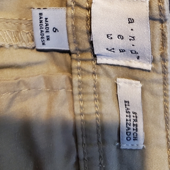 NWT Chino stretch shorts - Picture 3 of 4